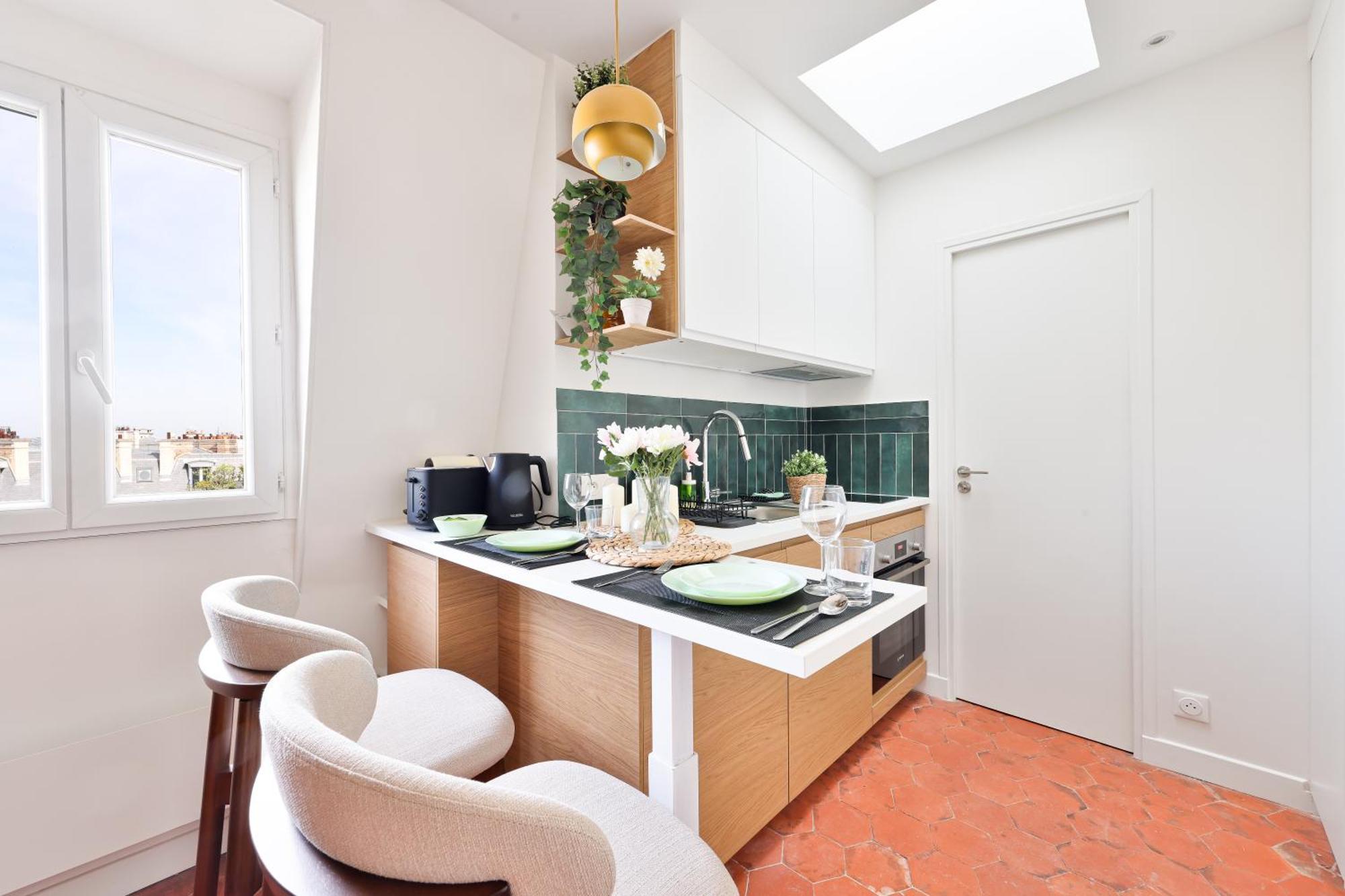 Apartment Montparnasse Stylish Netflix Paris